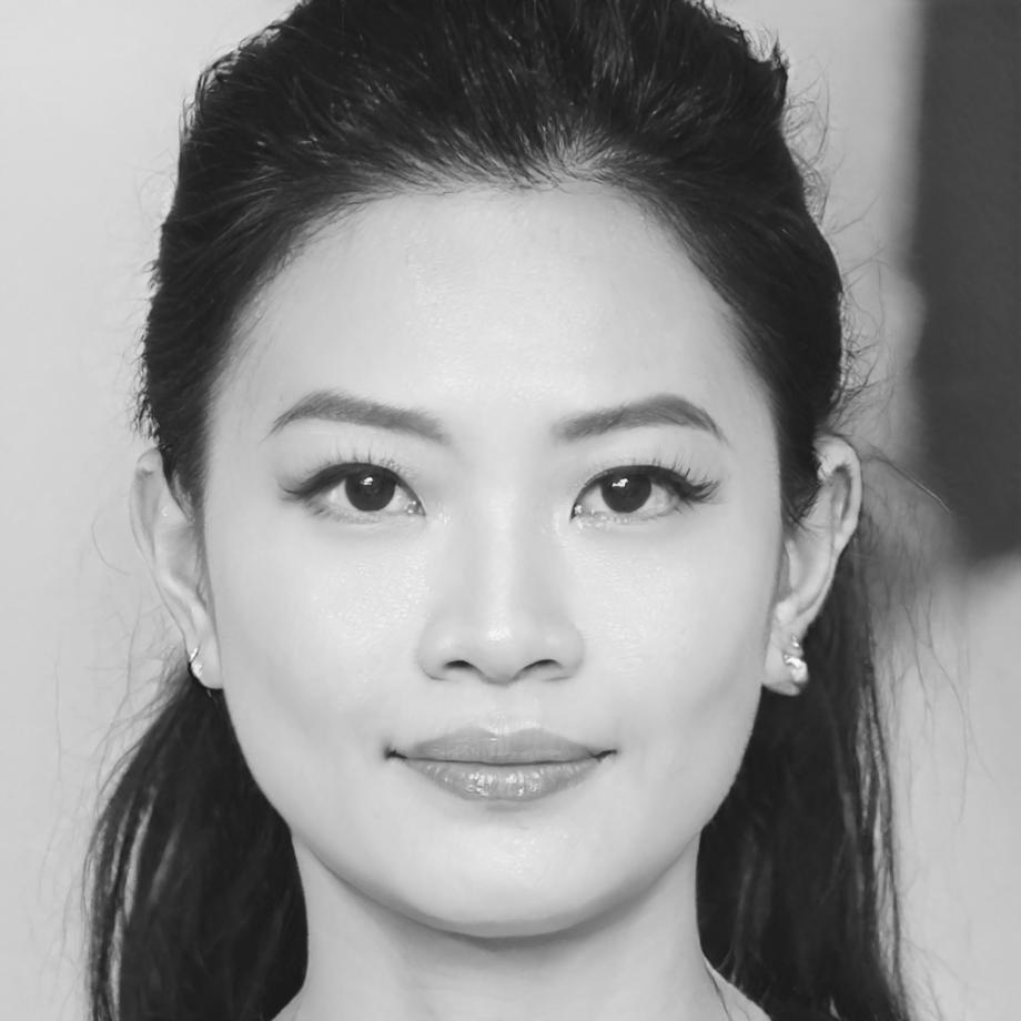 Portrait de Marie Dubois, cliente satisfaite